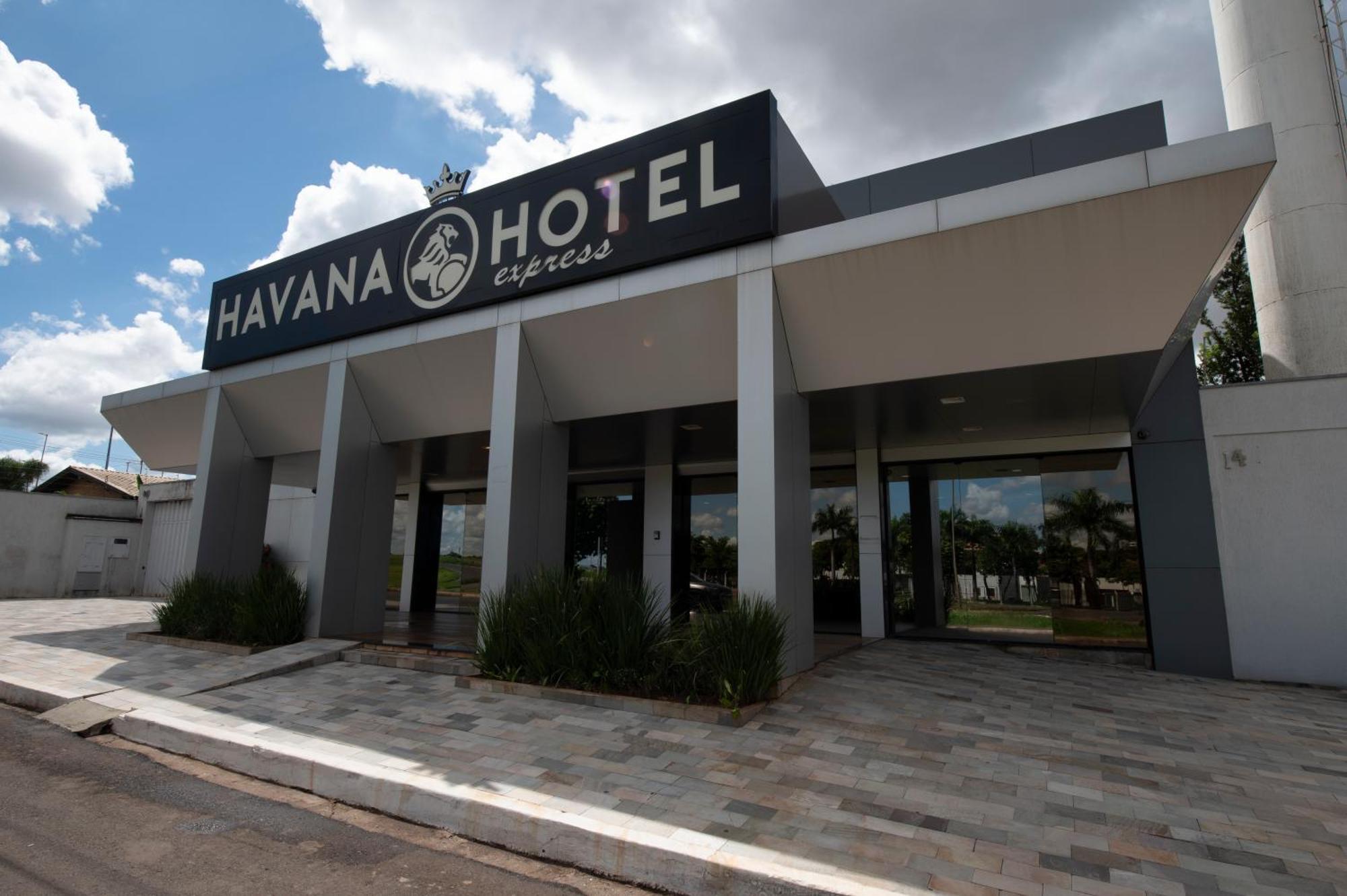 Havana Express อูเบราบา ภายนอก รูปภาพ